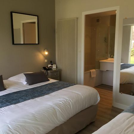 Logis Hotel Val De Vienne Le Vigeant Exteriör bild
